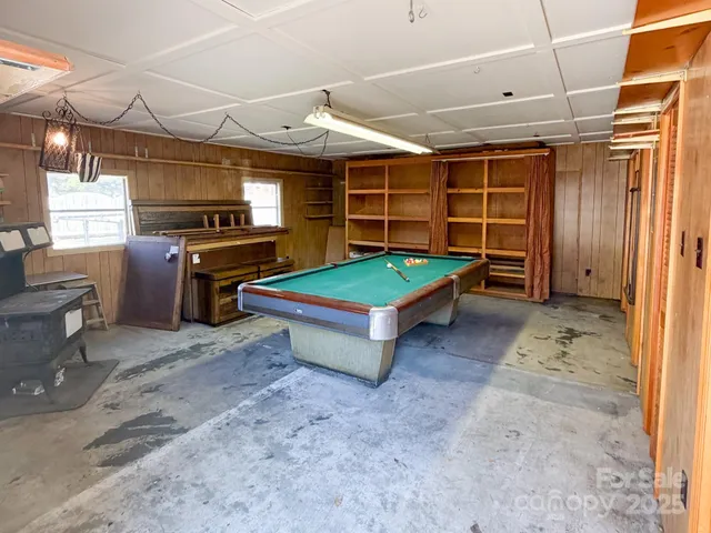 a view of a storage & utility room