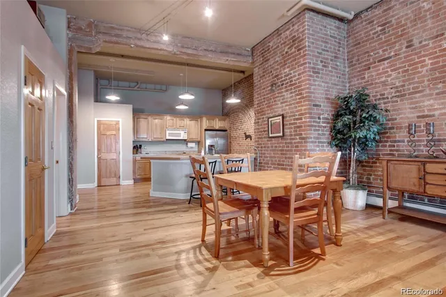 $2,400 | 2560 Blake Street, Unit 203, Denver, CO 80205