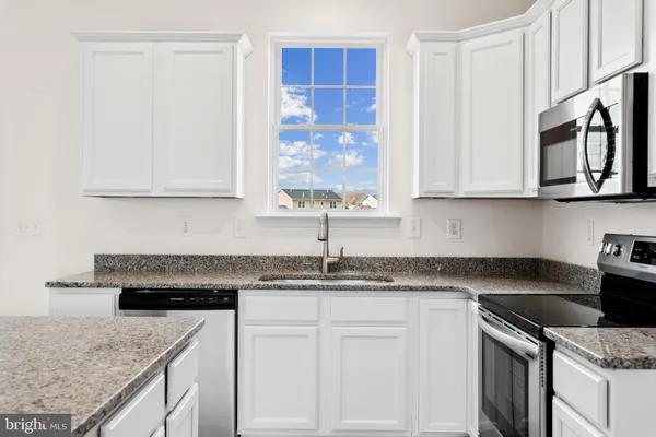 $294,410 | 3805 Castle Drive, Dover, PA 17315