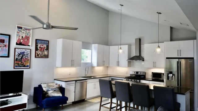 $2,850 | 1131 Mason Avenue, Unit 2, Austin, TX 78721