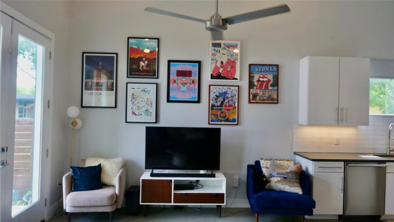 1131 Mason Avenue, Unit 2 Austin, TX 78721 - Photo 9 of 20