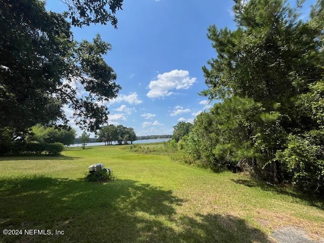 7931 Breezy Point Road East Melrose, FL 32666 - Photo 4 of 16 Water Views