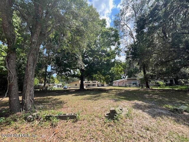 7931 Breezy Point Road East Melrose, FL 32666 - Photo 6 of 16 Backyard 2