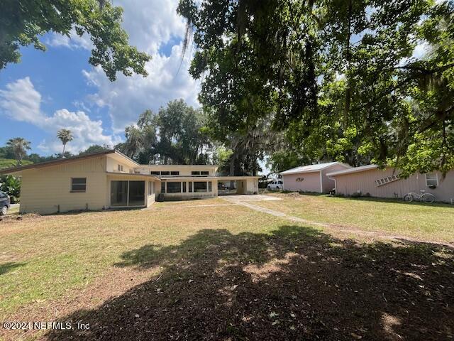 7931 Breezy Point Road East Melrose, FL 32666 - Photo 8 of 16 Back of House