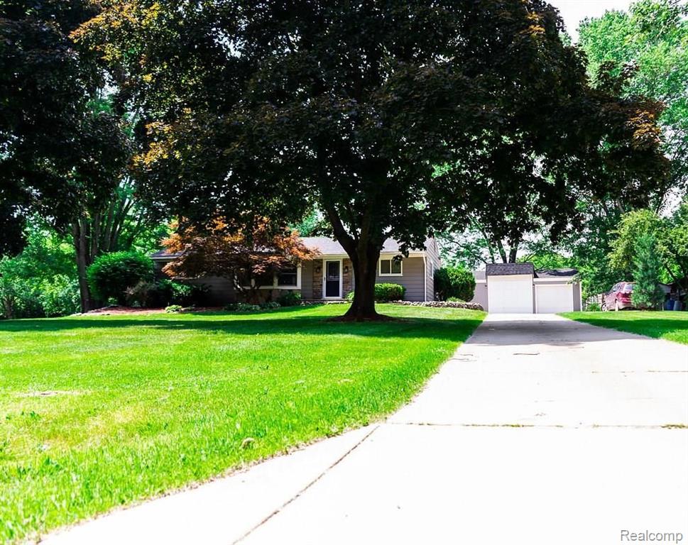 2860 Devondale Road Rochester Hills, MI 48309 - Photo 3 of 33