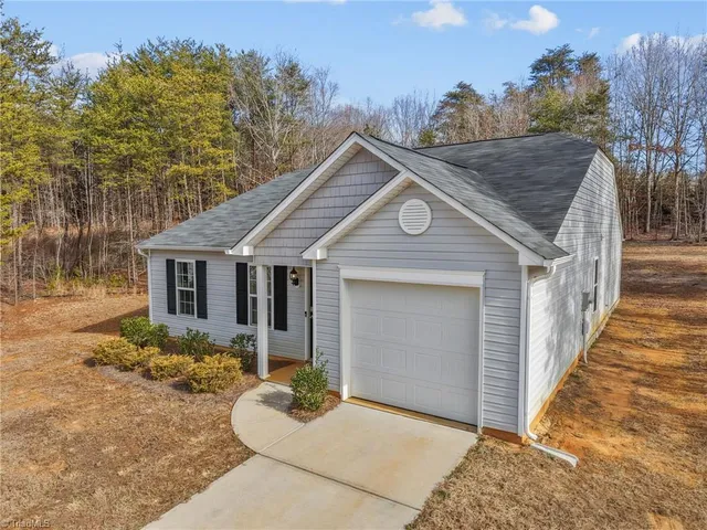 $259,900 | 169 Delia Run, Madison, NC 27025