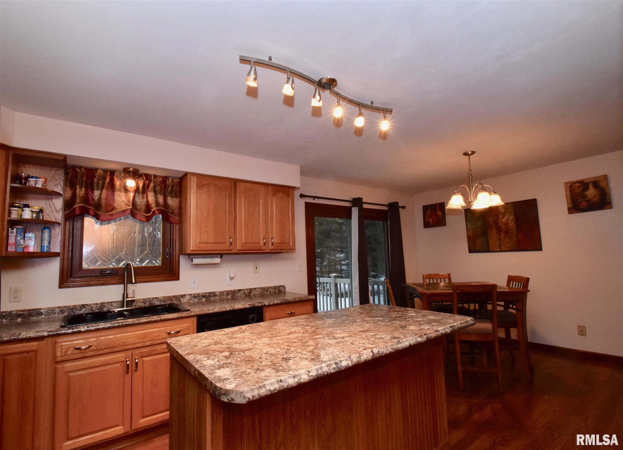 9613 West Guinivere Court Mapleton, IL 61547 - Photo 11 of 44 Gallery Image 11