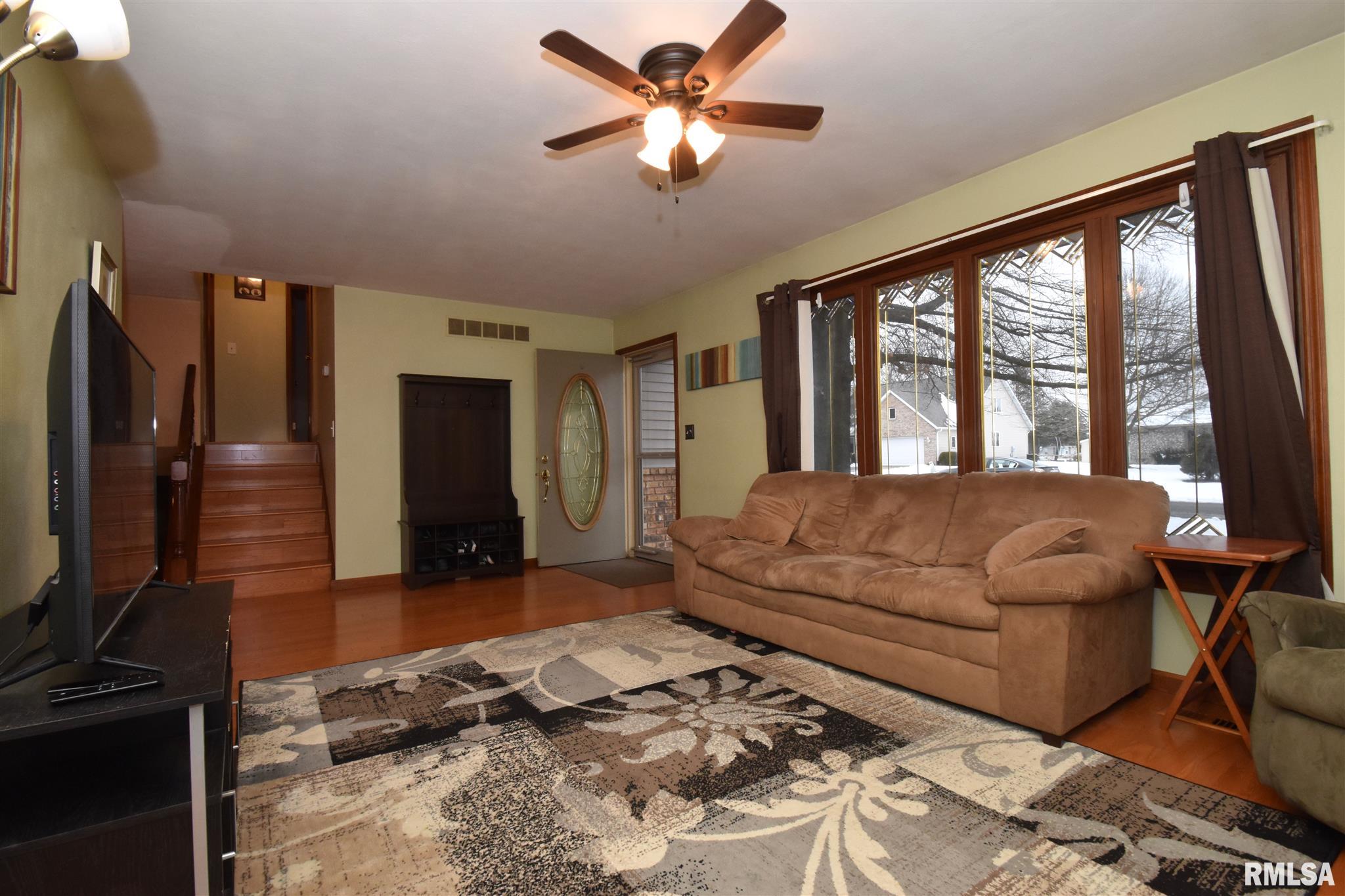 9613 West Guinivere Court Mapleton, IL 61547 - Photo 2 of 44 Gallery Image 2