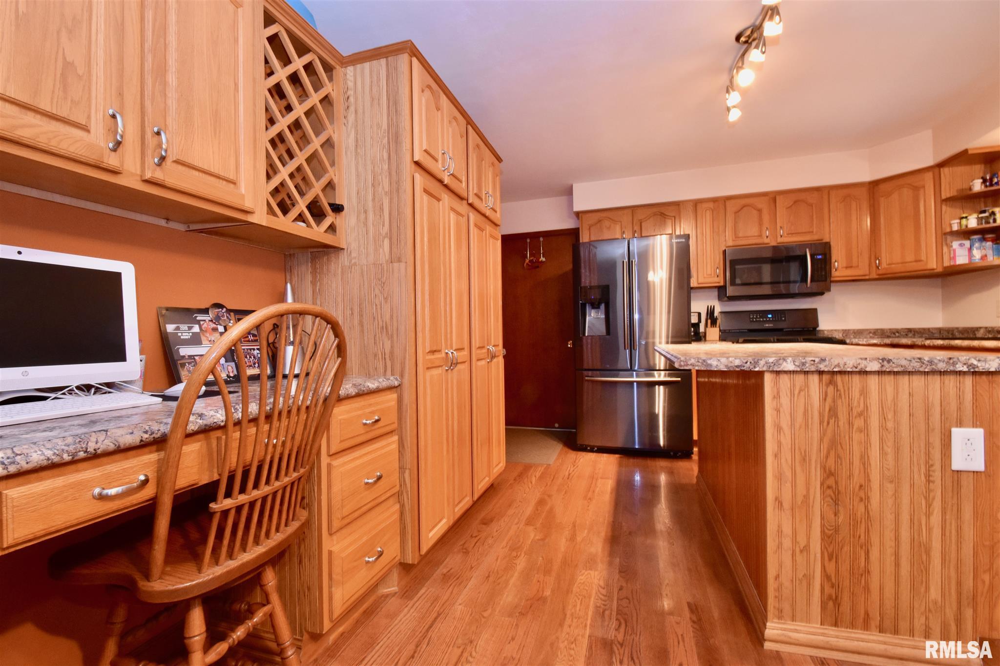 9613 West Guinivere Court Mapleton, IL 61547 - Photo 4 of 44 Gallery Image 4