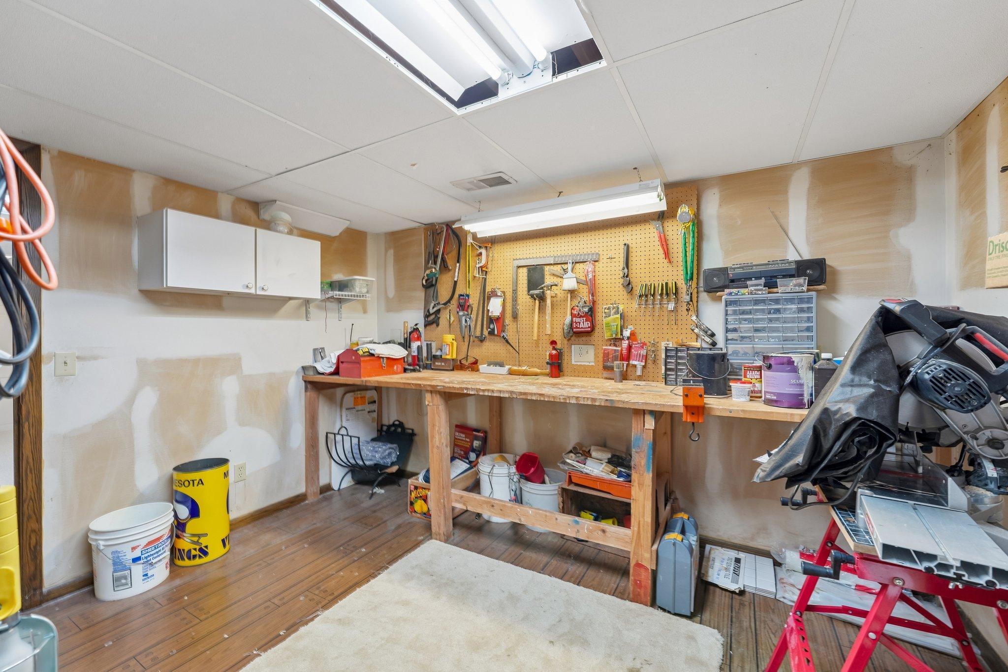 9632 Oxborough Road Bloomington, MN 55437 - Photo 30 of 42 Gallery Image 30