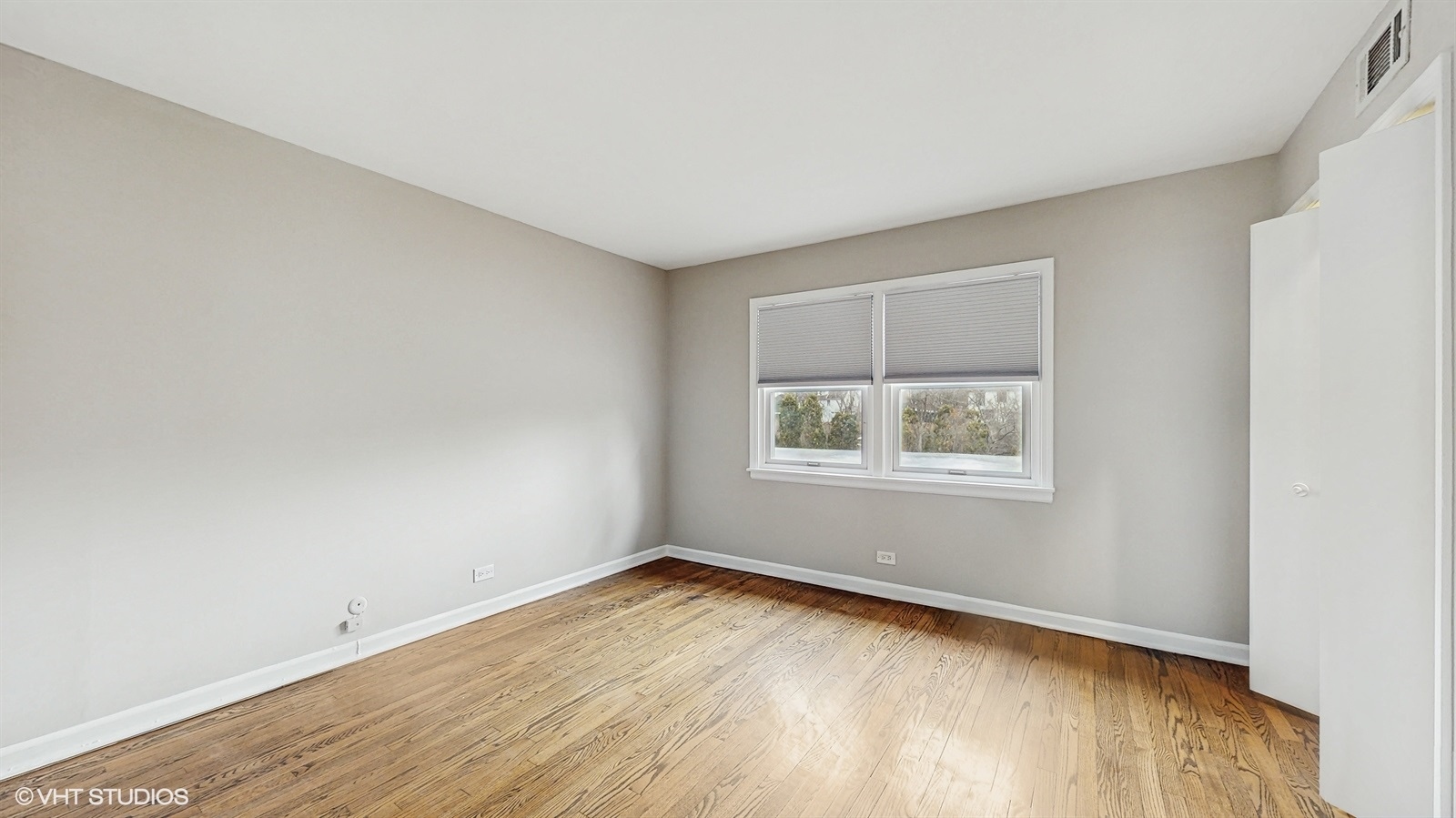 706 Green Bay Road, Unit 706 Winnetka, IL 60093 - Photo 12 of 22