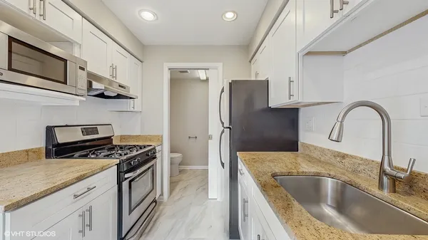 $2,688 | 706 Green Bay Road, Unit 706, Winnetka, IL 60093