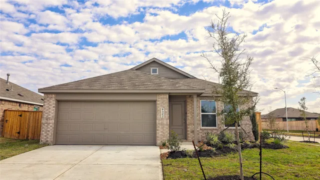 $2,050 | 9302 Speckled Trout Drive, Baytown, TX 77521