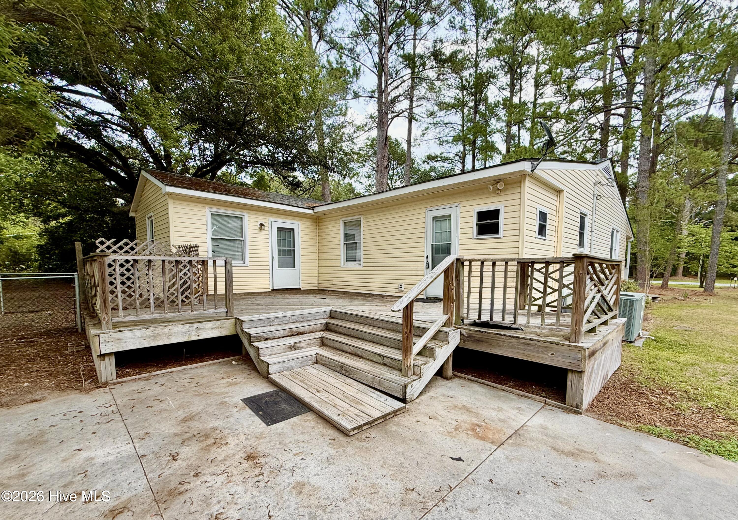 2898 Wallace Family Road Kinston, NC 28501 - Photo 12 of 58