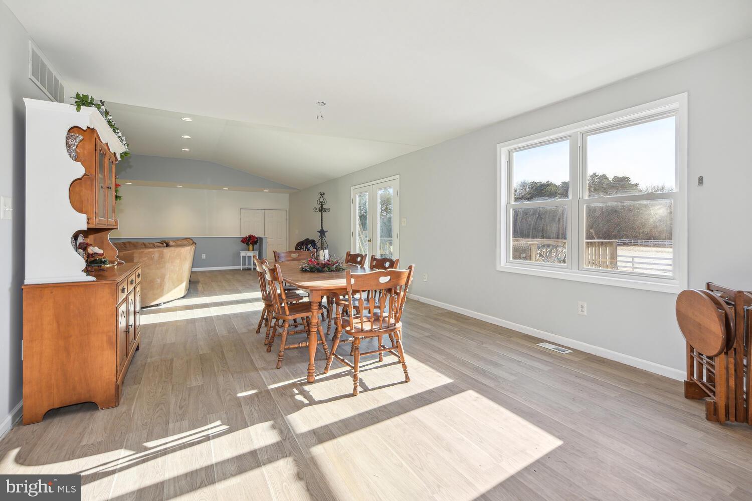 1007 Lincoln Avenue Atco, NJ 08004 - Photo 11 of 47 flows into great room