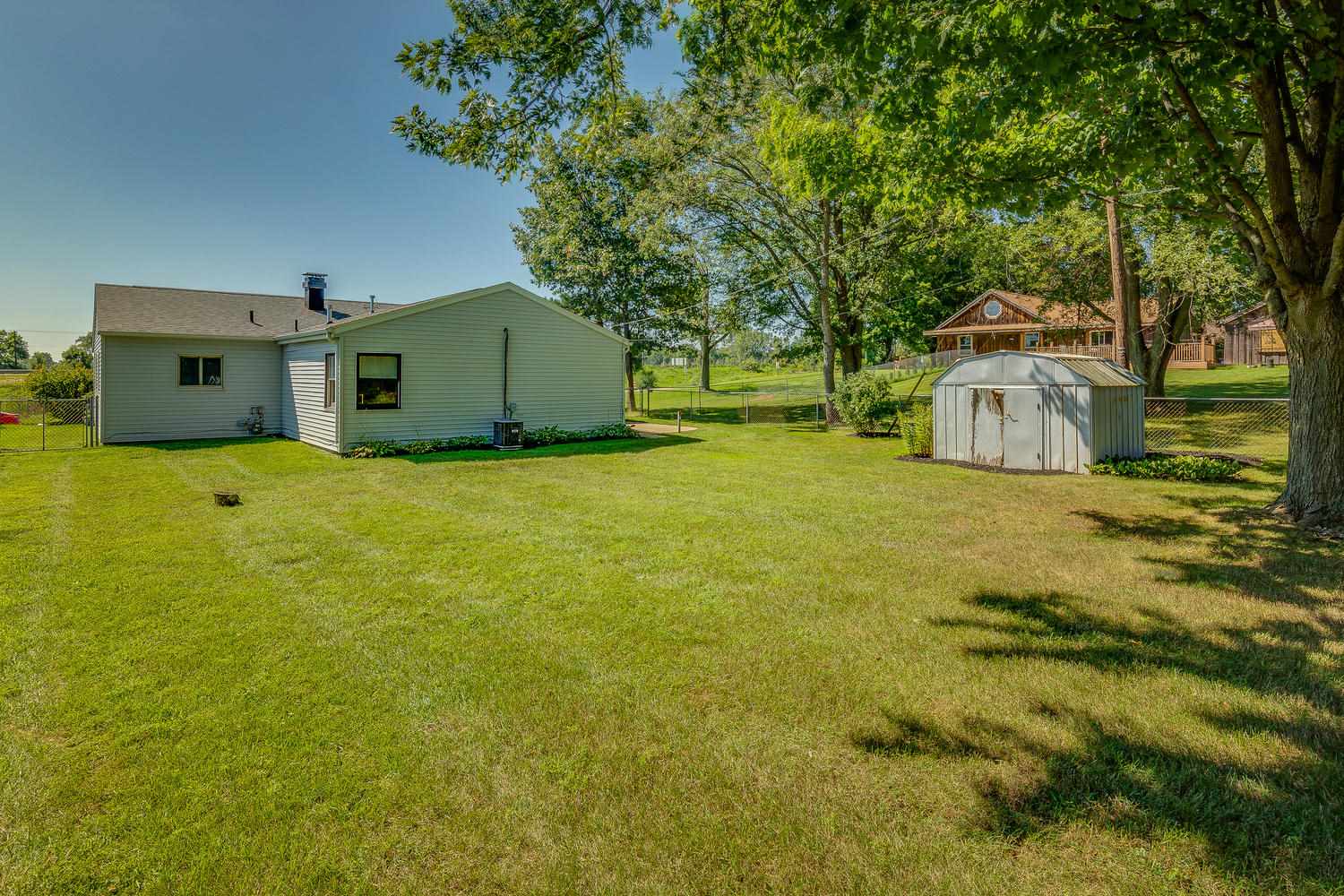 1303 Cleveland Road South Bend, IN 46628 - Photo 22 of 26