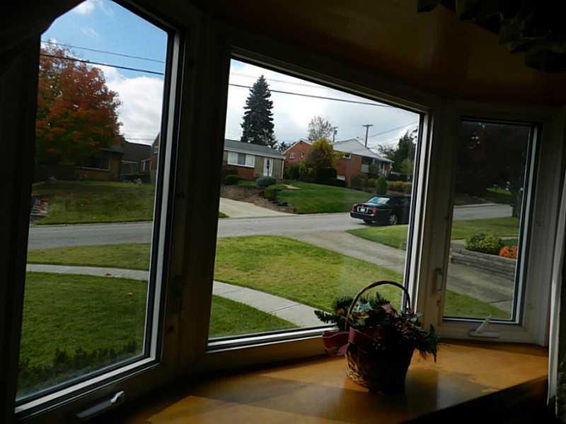 Other. Beautiful Bay Window