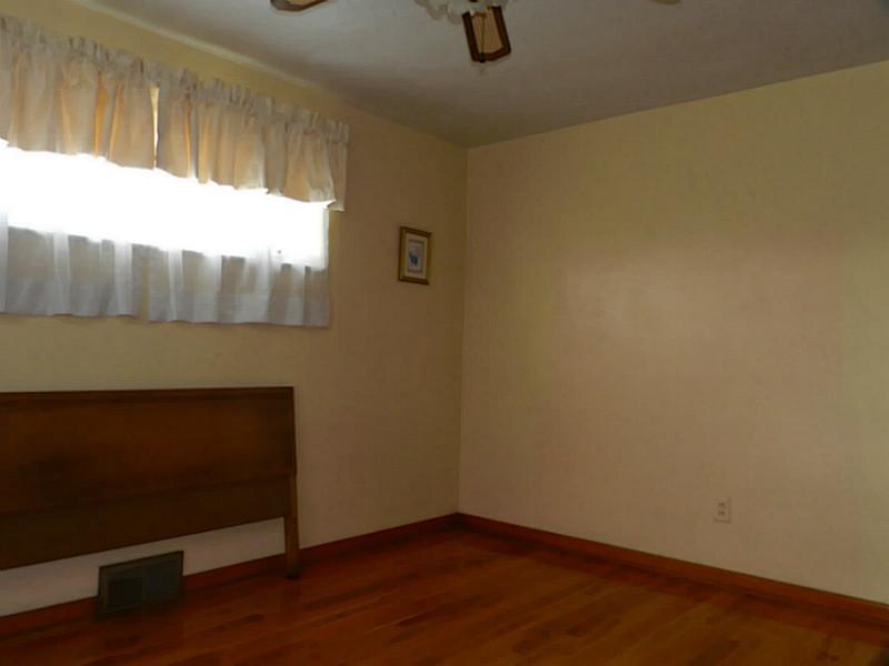 1709 Hollyrood Road Baldwin, PA 15227 - Photo 10 of 14 Bedroom.