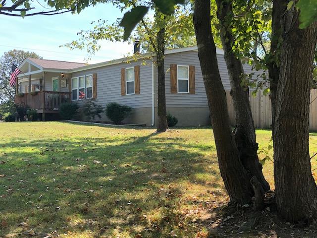 305 North Centerpoint Road Portland, TN 37148 - Photo 2 of 18 a view of house with yard