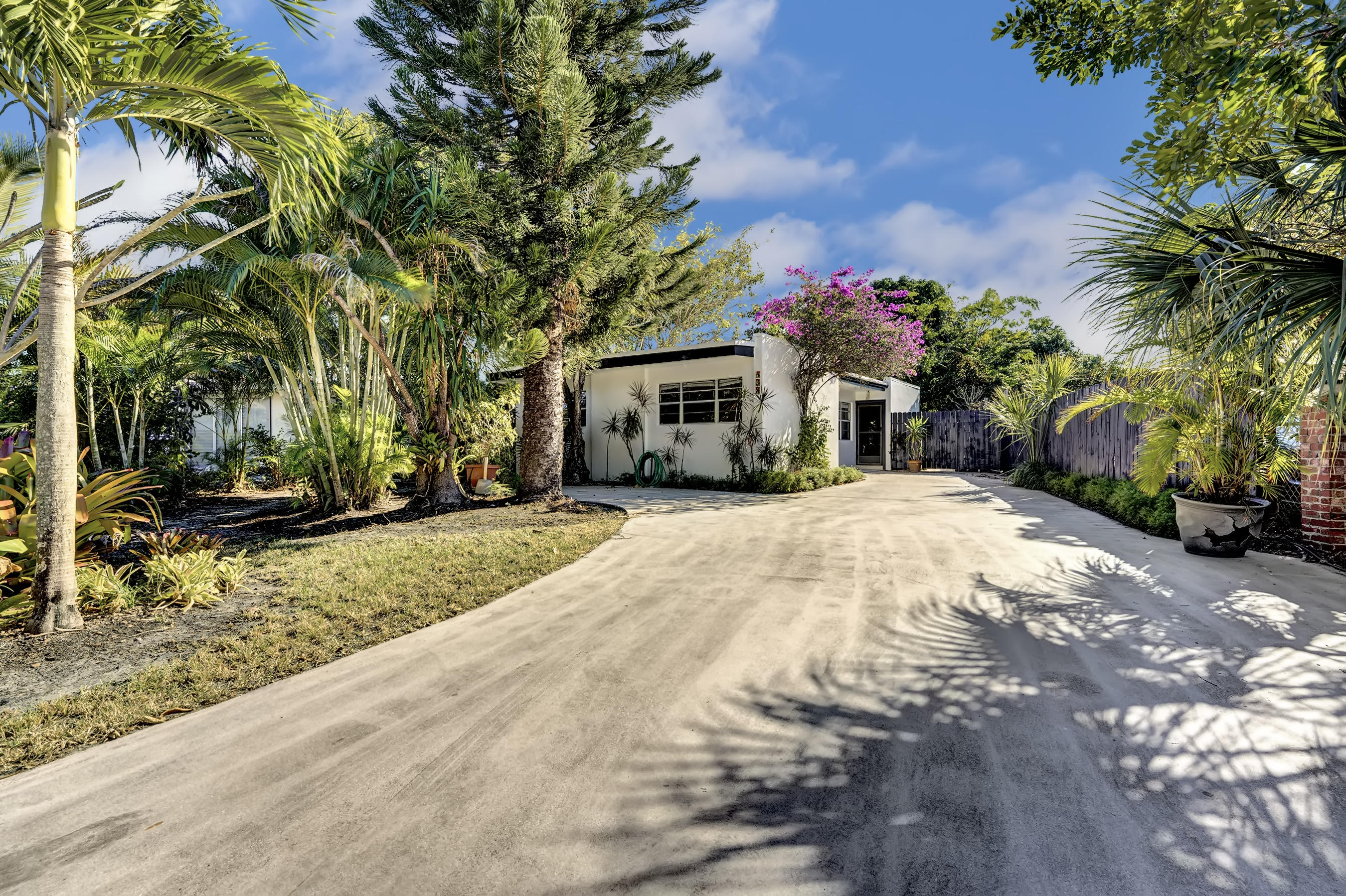 408 Lancaster Street Boca Raton, FL 33487 - Photo 1 of 29 DSC08067