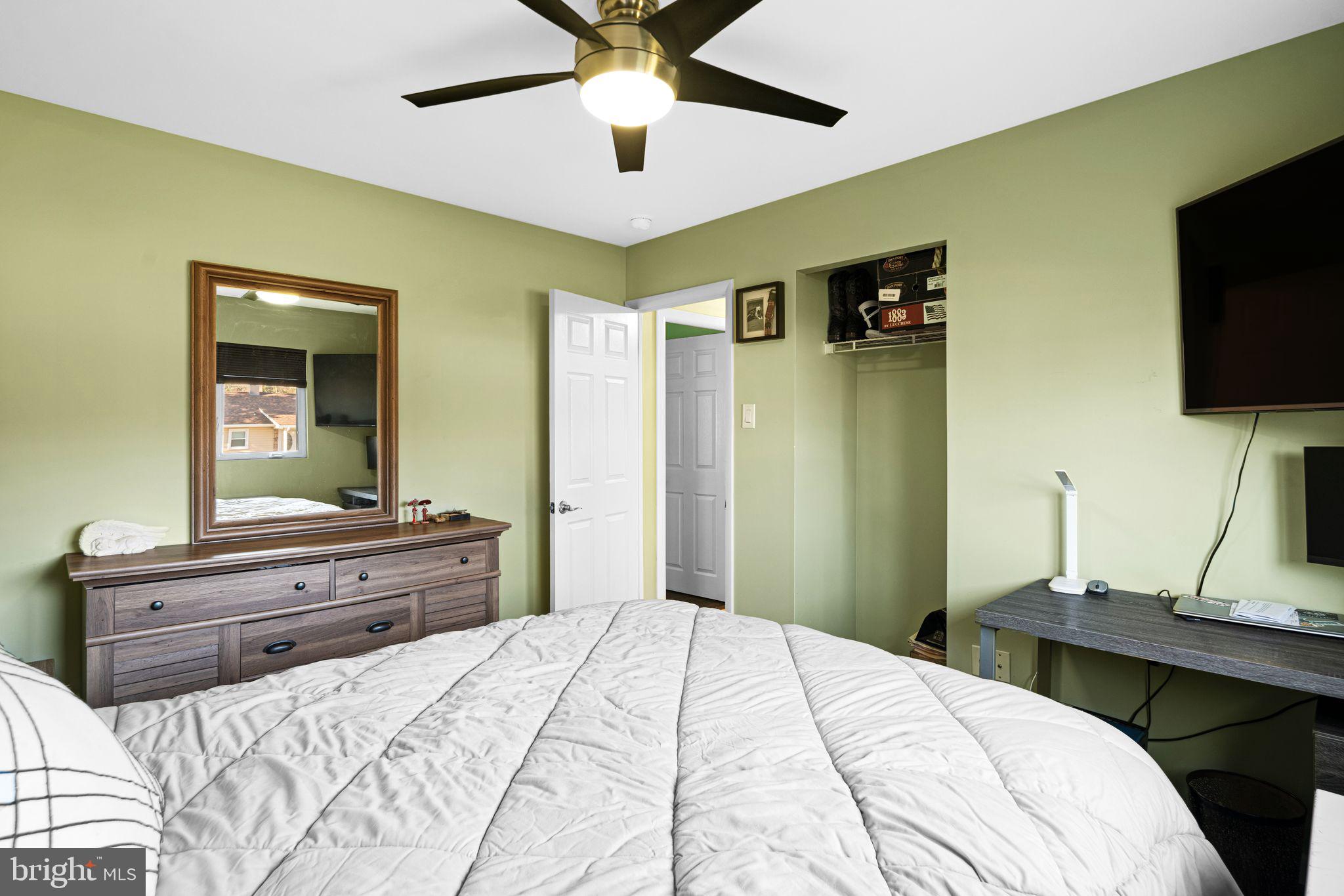 273 Yorkshire Road Fairless Hills, PA 19030 - Photo 23 of 31 Bedroom 3