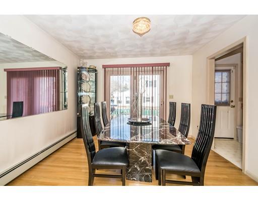 94 Parkview Road Waltham, MA 02452 - Photo 5 of 22 Gallery Image 5