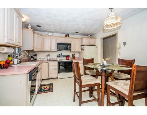 94 Parkview Road Waltham, MA 02452 - Photo 7 of 22 Gallery Image 7