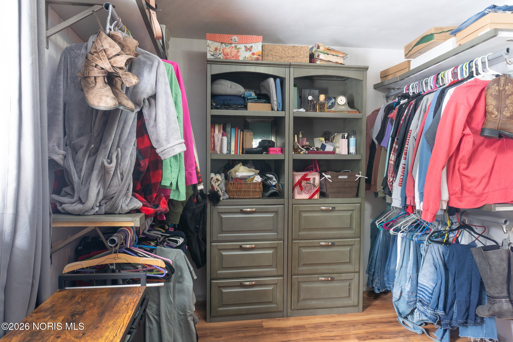 26654 Elliott Road Defiance, OH 43512 - Photo 17 of 56 Walk in Closet