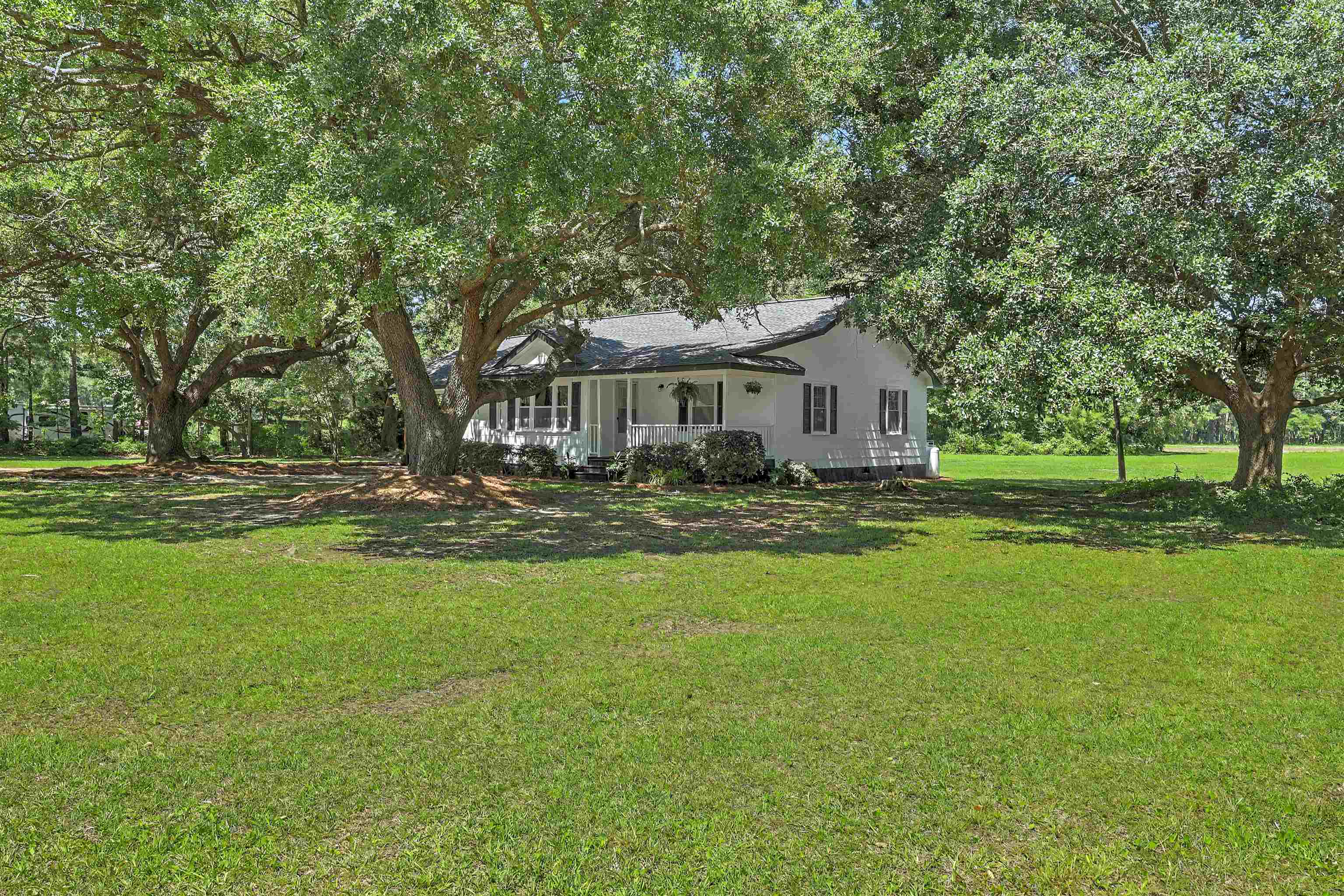 380 Morrisville Road Andrews, SC 29510 - Photo 5 of 54 Gallery Image 5