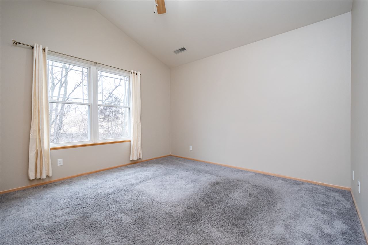 1092 Walnut Avenue, Unit 304 Riverside, IA 52327 - Photo 9 of 14 Gallery Image 9