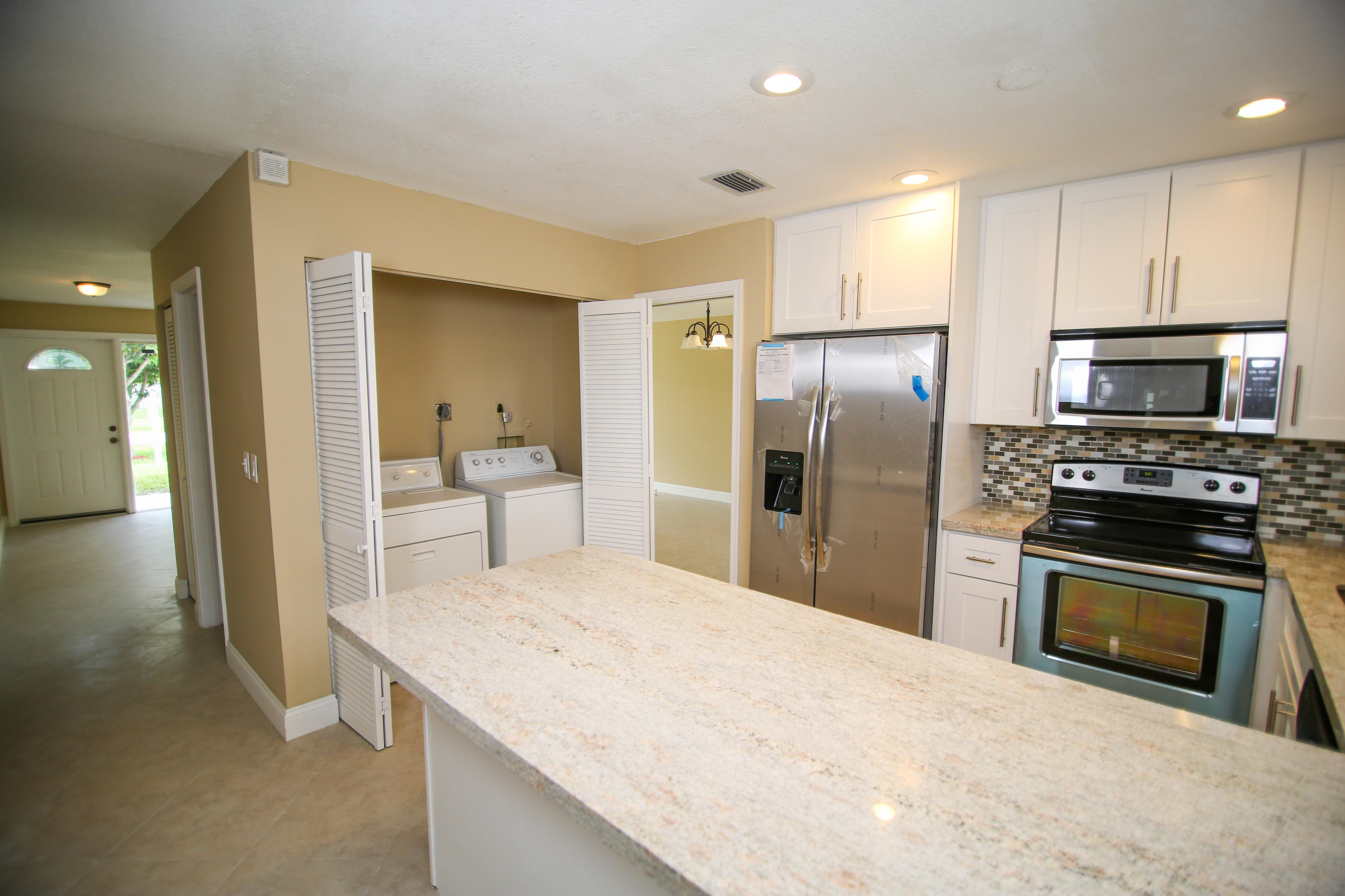 8250 Brant Drive Boca Raton, FL 33487 - Photo 3 of 19 KITCHEN 3 8250 BRANT