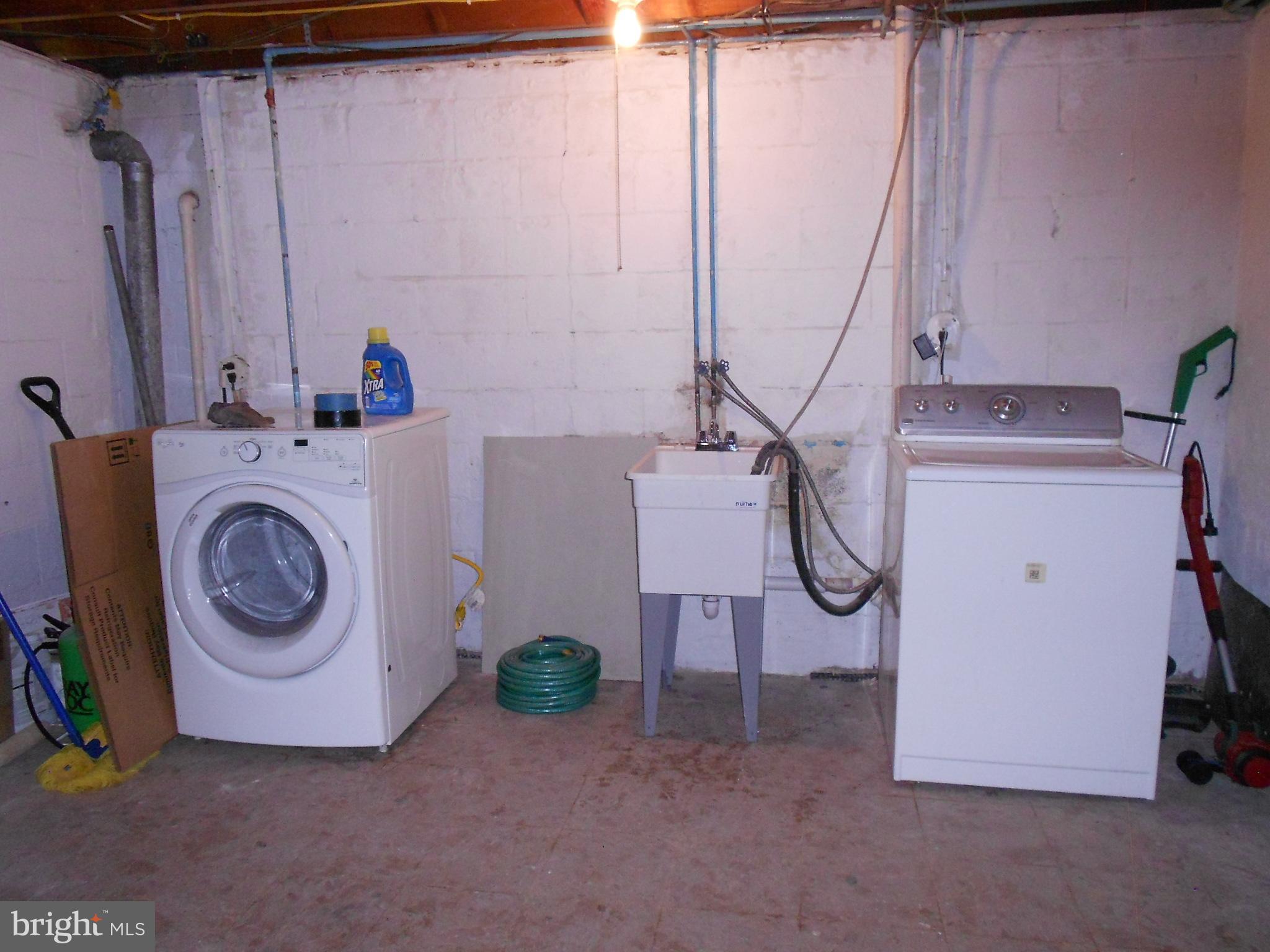5724 Van Dyke Road Baltimore, MD 21206 - Photo 24 of 35 Washer & Dryer Included & New Laundry Tub Too!