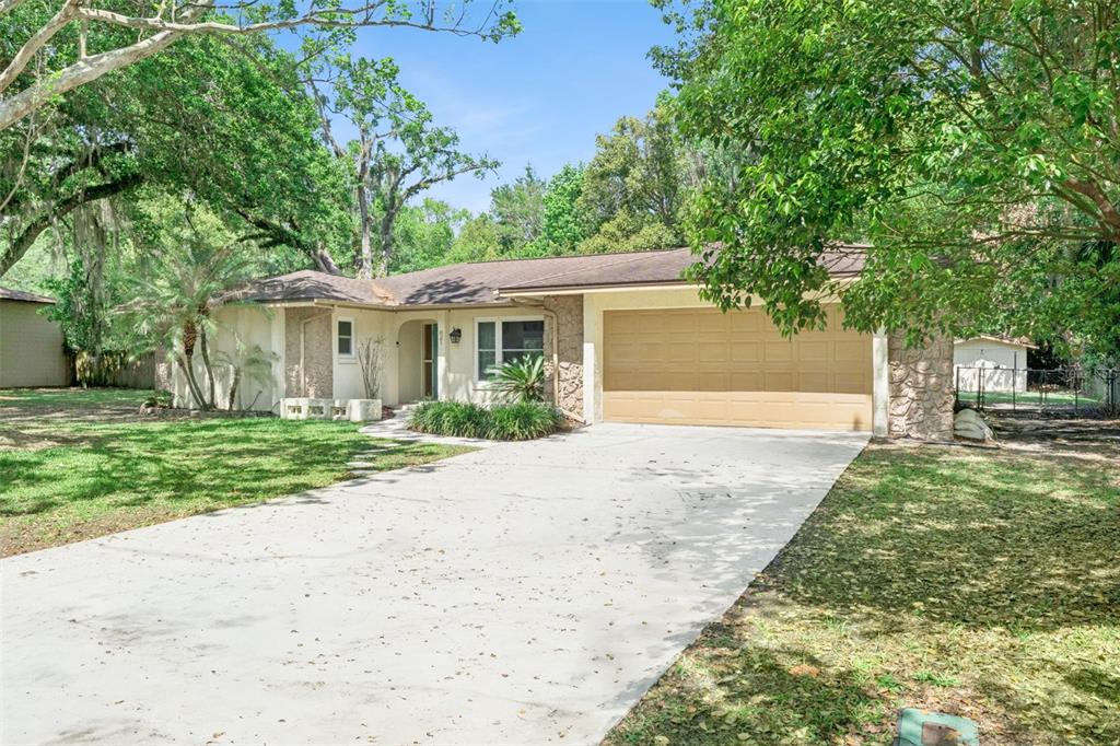 621 Little Wekiva Road Altamonte Springs, FL 32714 - Photo 3 of 51