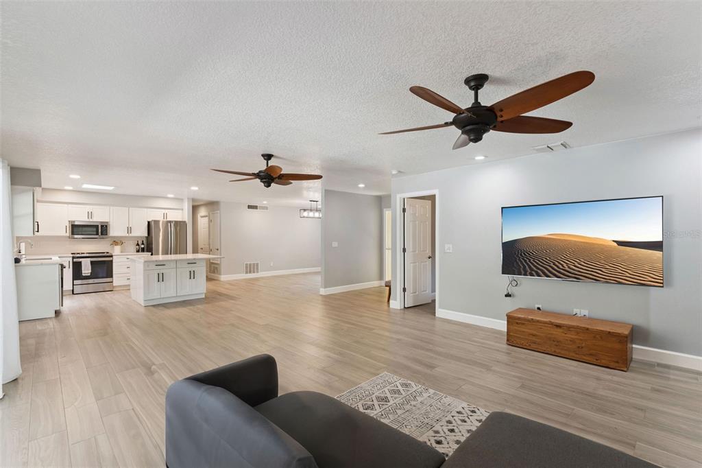 621 Little Wekiva Road Altamonte Springs, FL 32714 - Photo 7 of 51