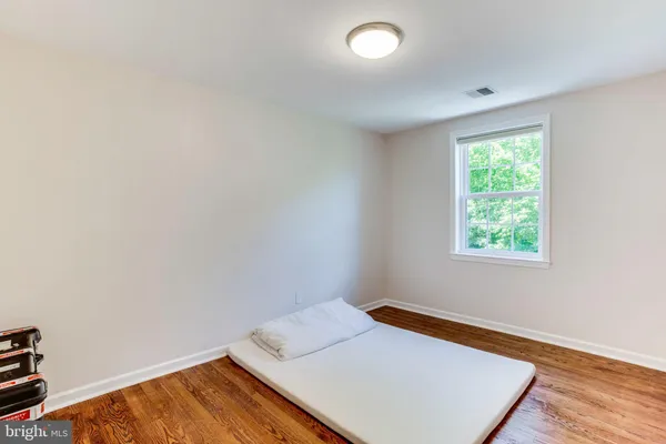 $3,500 | 258 Burgess Avenue, Alexandria, VA 22305