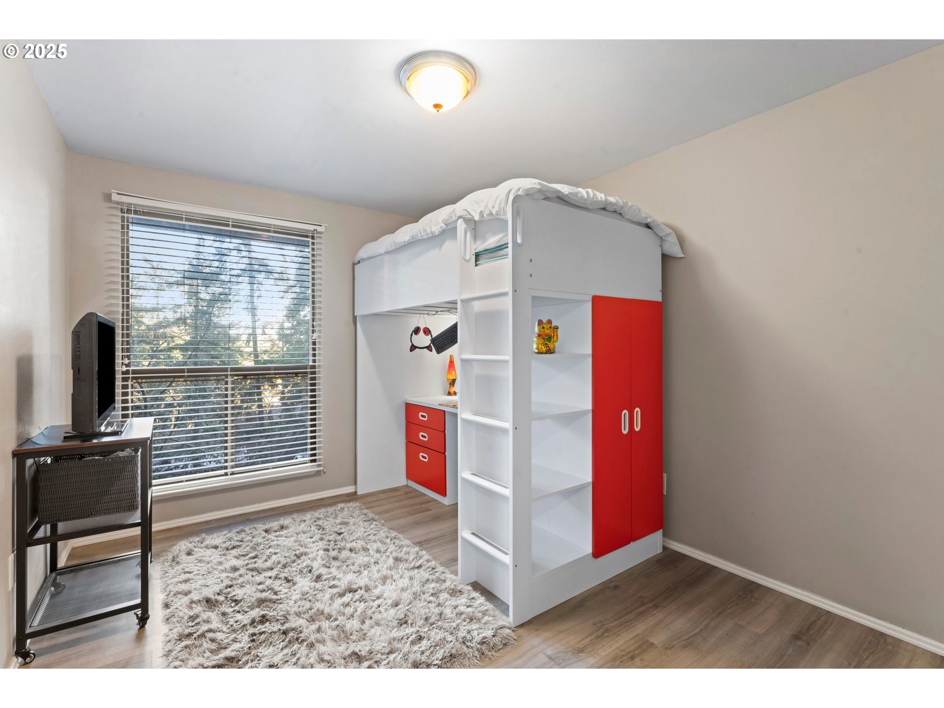 204 Trailside Loop Eugene, OR 97405 - Photo 18 of 42 Gallery Image 18