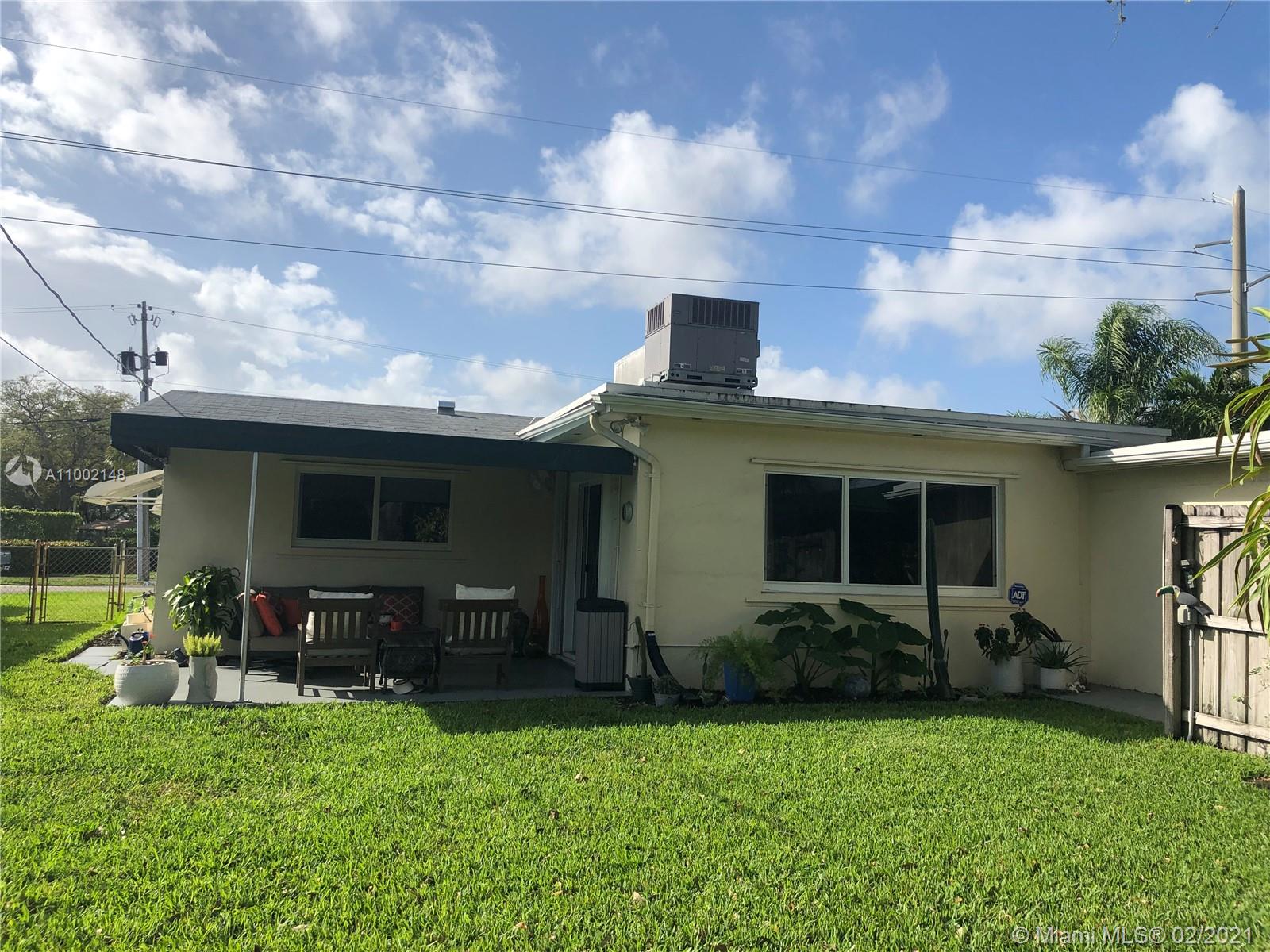 3331 Harding Street Hollywood, FL 33021 - Photo 9 of 57 Gallery Image 9