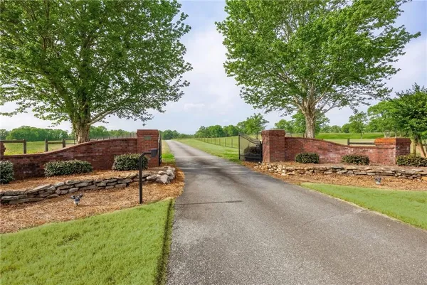 a view of an entryway with sitting area