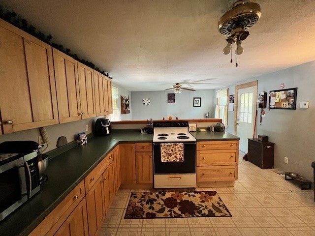 93 Maple Street Greenfield, MA 01301 - Photo 11 of 32 Gallery Image 11