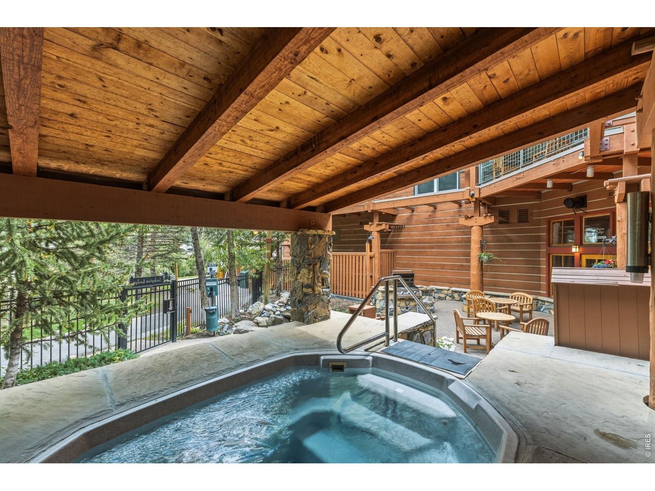 195 River Run Road, Unit 8006 Keystone, CO 80435 - Photo 22 of 33 Shared hot tub