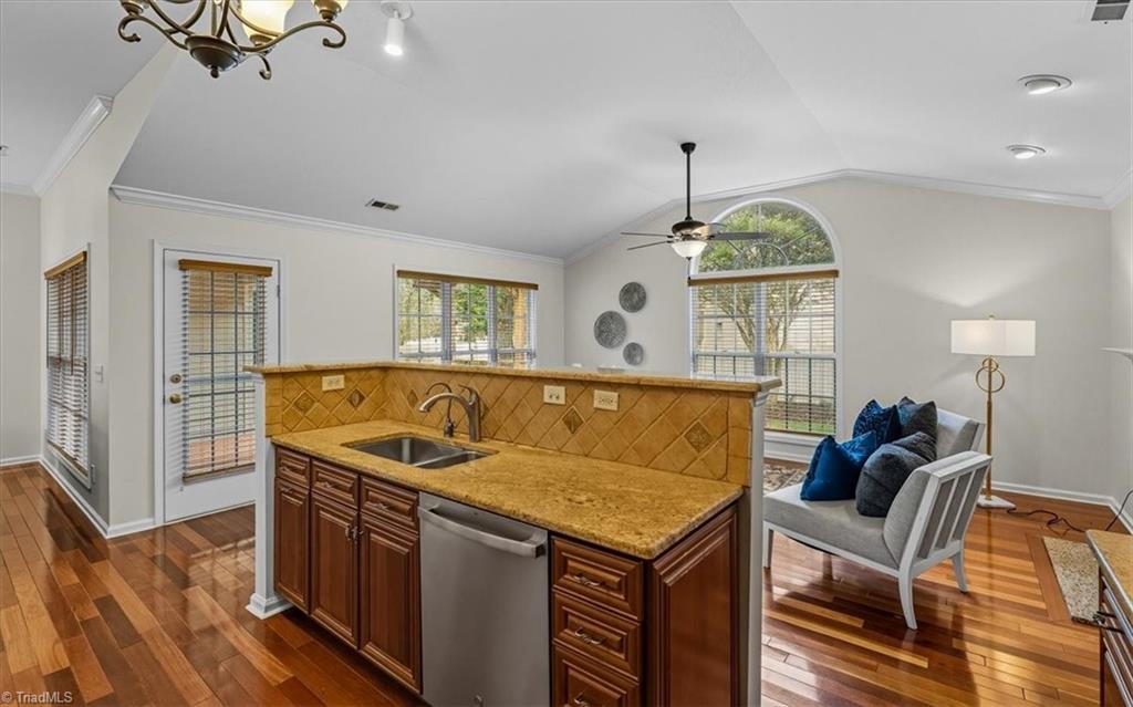 6505 Woodmont Road Jamestown, NC 27282 - Photo 17 of 43 Gallery Image 17