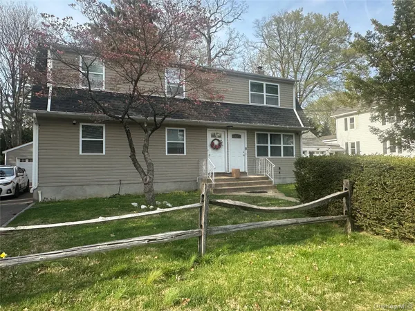 $3,600 | 90 Coles Street, Glen Cove, NY 11542