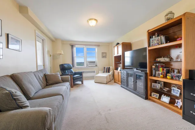 $589,500 | 3135 Johnson Avenue, Unit 16C | Spuyten Duyvil