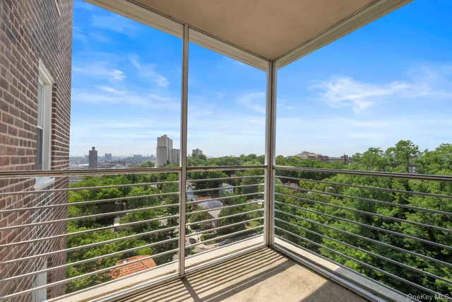 $589,500 | 3135 Johnson Avenue, Unit 16C | Spuyten Duyvil