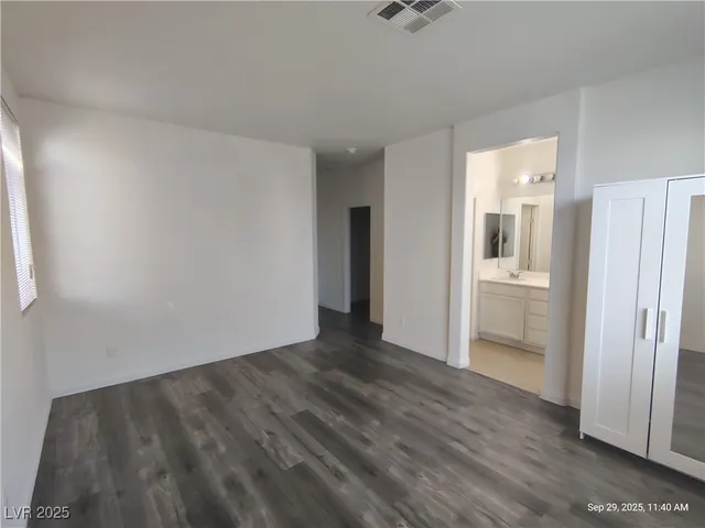 $1,843 | 5526 Cresent Valley Street, Las Vegas, NV 89148