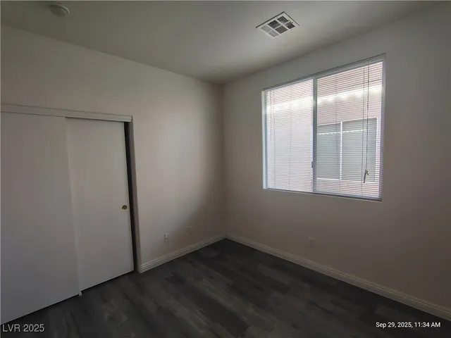 $1,843 | 5526 Cresent Valley Street, Las Vegas, NV 89148