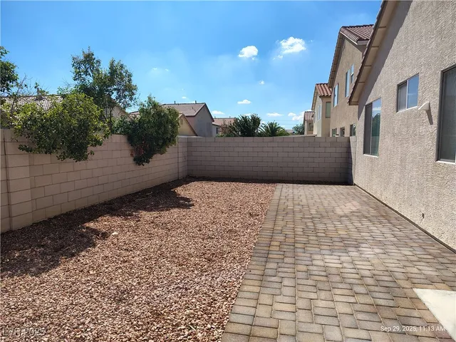 $1,843 | 5526 Cresent Valley Street, Las Vegas, NV 89148