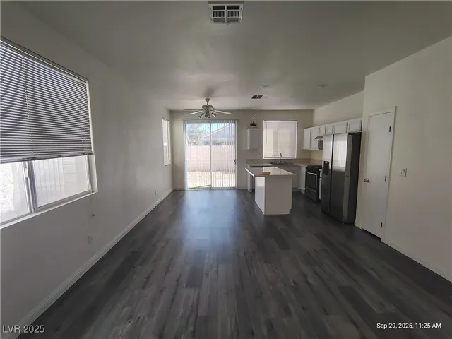 $1,843 | 5526 Cresent Valley Street, Las Vegas, NV 89148