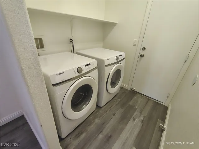 $1,843 | 5526 Cresent Valley Street, Las Vegas, NV 89148