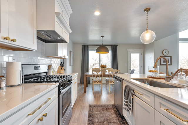 970 West Rutledge Road Bluffdale, UT 84065 - Photo 8 of 27